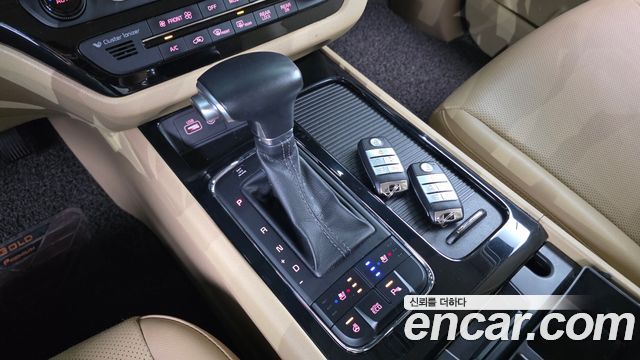 Kia Carnival 9-seater Prestige 2018 — фото 9