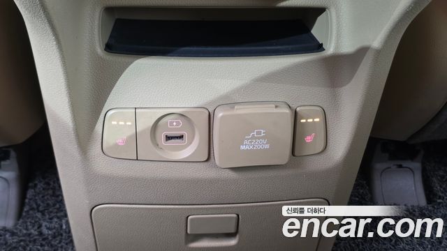 Kia Carnival 9-seater Prestige 2018 — фото 18