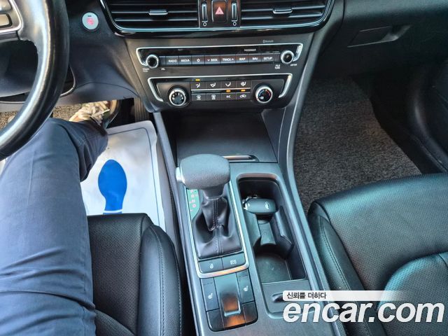 Kia K5 (II) LPI MX Prestige 2018 — фото 19