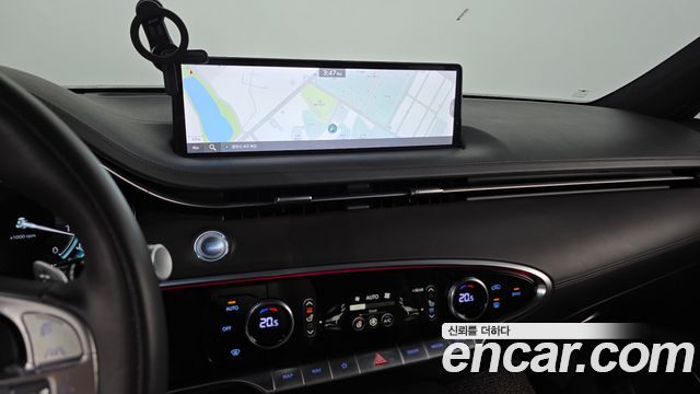 Genesis GV70 2.2 Diesel AWD 2021 — фото 13