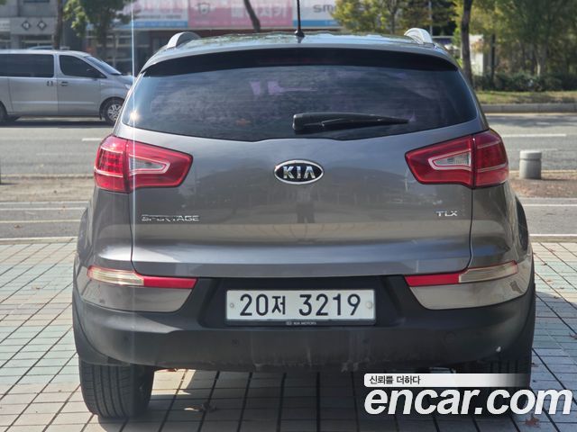 Kia Sportage R Diesel 2WD TLX High-Deluxe 2012 — фото 3