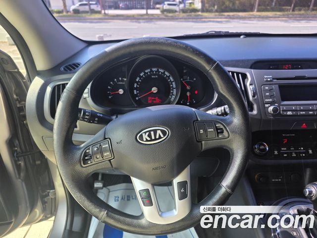 Kia Sportage R Diesel 2WD TLX High-Deluxe 2012 — фото 7