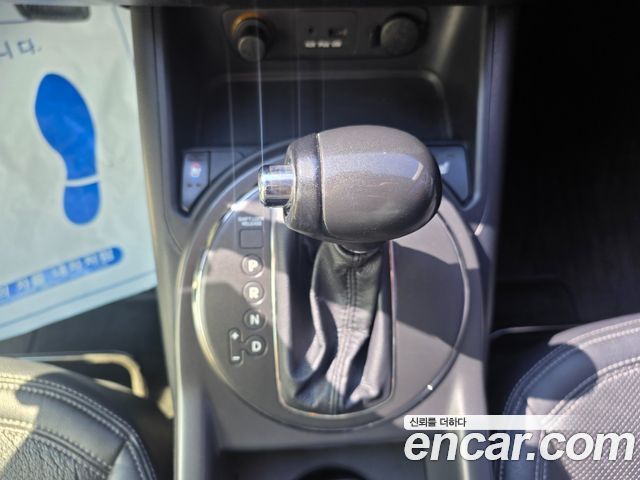 Kia Sportage R Diesel 2WD TLX High-Deluxe 2012 — фото 10