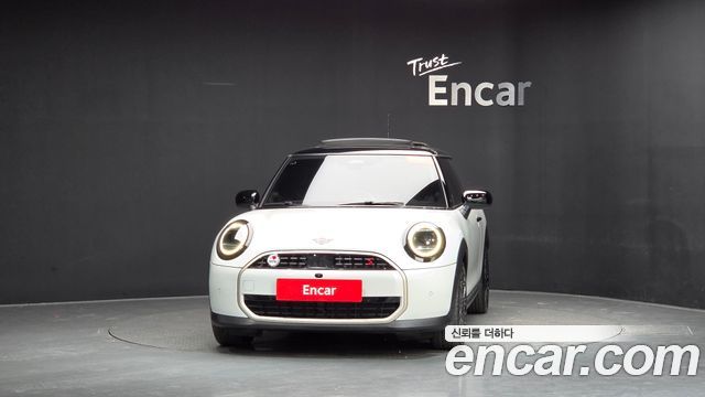 MINI Cooper S (IV) Favoured 2025 — фото 3