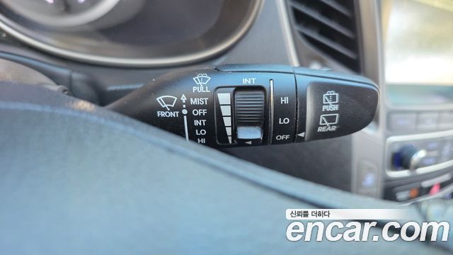 Hyundai Santa Fe The Prime Diesel 2.0 2WD Premium 2016 — фото 34