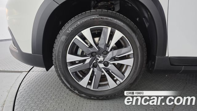 Peugeot 2008 1.5 BlueHDi Allure 2019 — фото 5