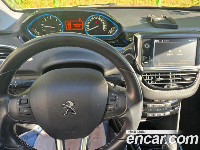 Peugeot 2008 1.5 BlueHDi Allure 2019 — фото 17