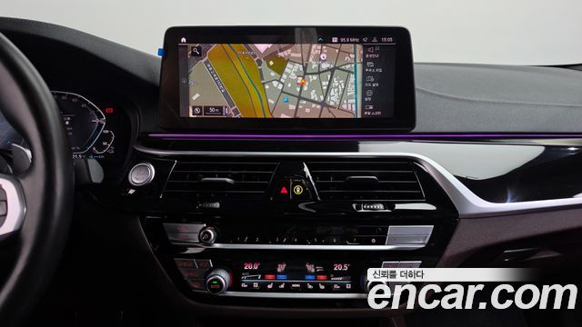 BMW 5 Series (G30) 530e M Sport 2023 — фото 13