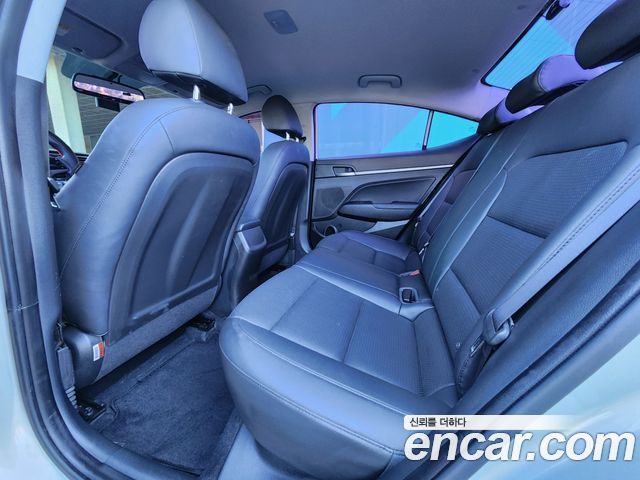 Hyundai Avante (AD) 1.6 GDI Value Plus 2018 — фото 17