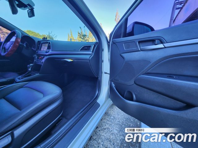 Hyundai Avante (AD) 1.6 GDI Value Plus 2018 — фото 18