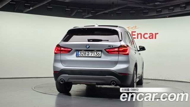 BMW X1 (F48) xDrive 20d Joy 2018 — фото 4