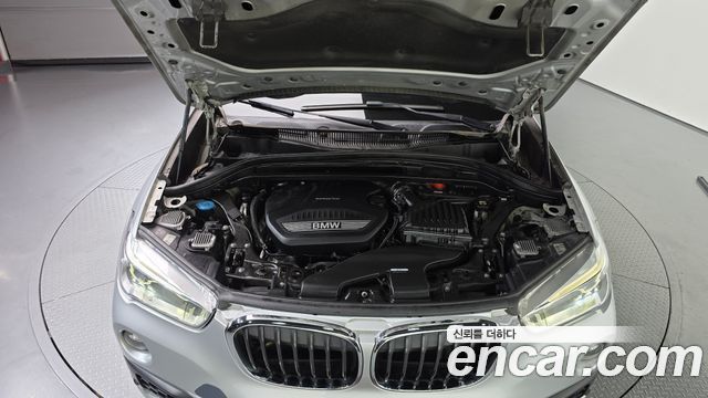 BMW X1 (F48) xDrive 20d Joy 2018 — фото 6