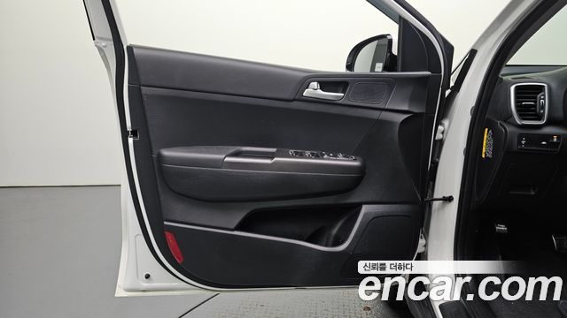 Kia Sportage The Bold Diesel 2.0 4WD Luxury 2019 — фото 24