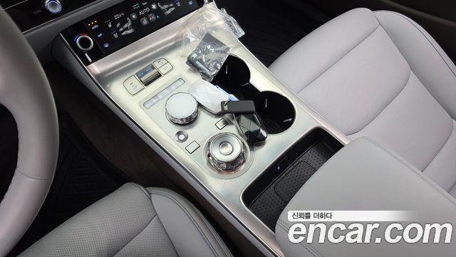 Genesis GV70 2.5T Gasoline 2WD 2025 — фото 9