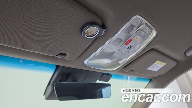 Genesis GV70 2.5T Gasoline 2WD 2025 — фото 18