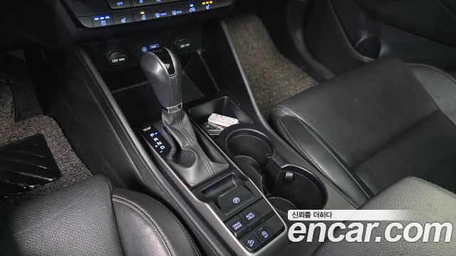 Hyundai Tucson Diesel 2.0 2WD Modern 2016 — фото 9