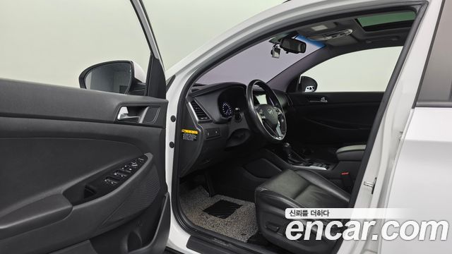 Hyundai Tucson Diesel 2.0 2WD Modern 2016 — фото 10