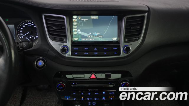 Hyundai Tucson Diesel 2.0 2WD Modern 2016 — фото 14