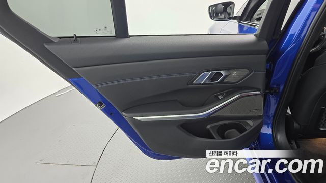 BMW 3 Series (G20) 320i M Sport 2021 — фото 31