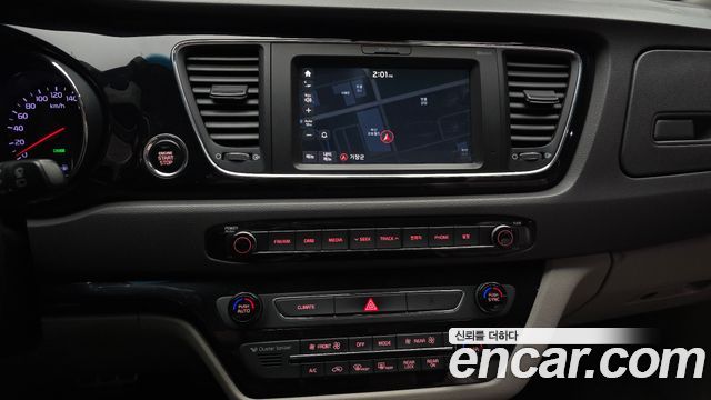 Kia Carnival 9-seater Noblesse 2017 — фото 16