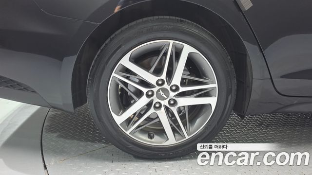 Genesis G70 Diesel 2.2 2WD 2022 — фото 5