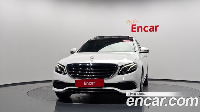 Mercedes-Benz E-Class (W213) E300 4MATIC Exclusive 2017 — фото 3