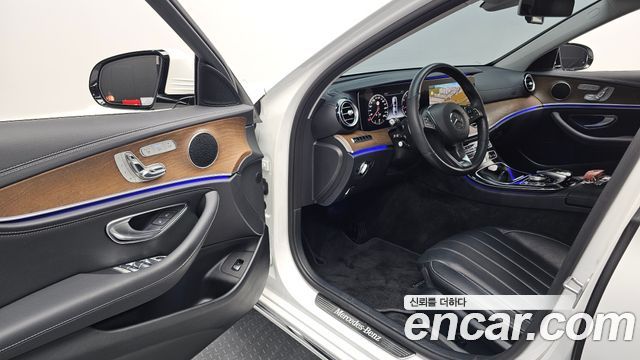 Mercedes-Benz E-Class (W213) E300 4MATIC Exclusive 2017 — фото 10