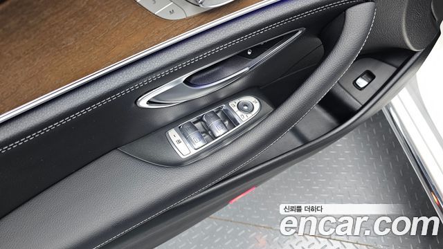 Mercedes-Benz E-Class (W213) E300 4MATIC Exclusive 2017 — фото 13