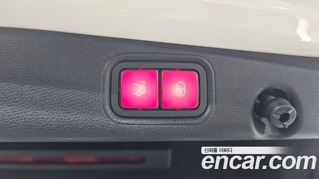 Mercedes-Benz E-Class (W213) E300 4MATIC Exclusive 2017 — фото 35