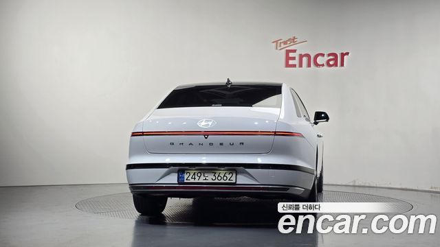 Hyundai Grandeur (GN7) 2,5 Gasoline 2WD Exclusive 2024 — фото 4