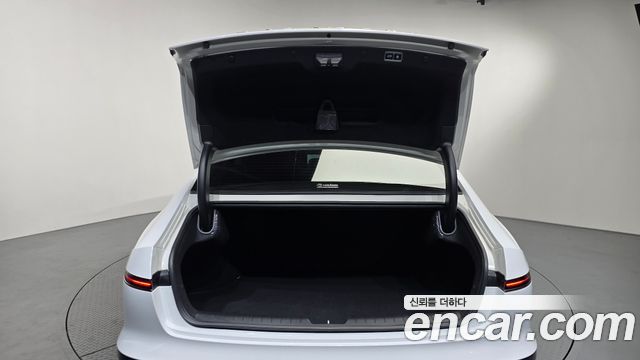 Hyundai Grandeur (GN7) 2,5 Gasoline 2WD Exclusive 2024 — фото 19