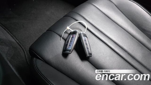 Genesis G80 (RG3) Gasoline 3.5 Turbo AWD 2022 — фото 18