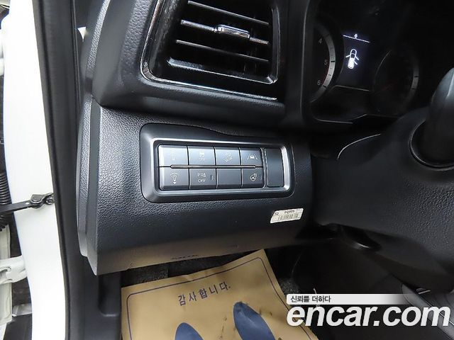KG Mobility (SsangYong) Very New Tivoli Diesel 1.6 2WD V3 2021 — фото 16