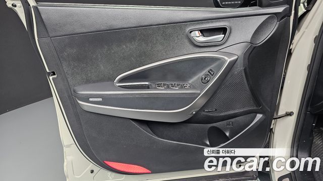 Hyundai Santa Fe (DM) Diesel(e-VGT) 2.0 2WD Premium 2014 — фото 24