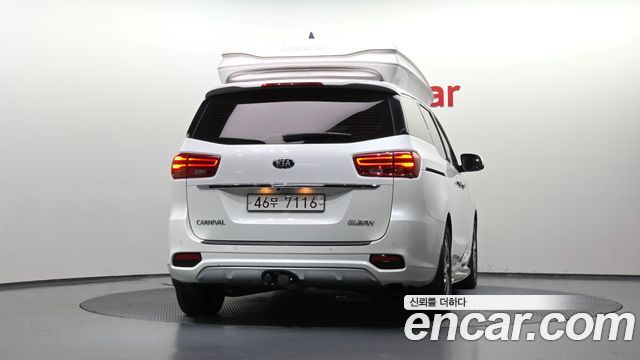 Kia Carnival Gasoline 9-seater Limousine(Special vehicle) 2019 — фото 4