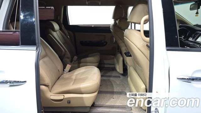 Kia Carnival Gasoline 9-seater Limousine(Special vehicle) 2019 — фото 12
