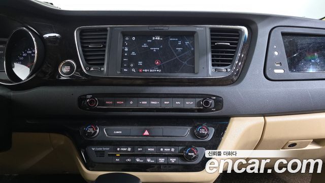Kia Carnival Gasoline 9-seater Limousine(Special vehicle) 2019 — фото 14