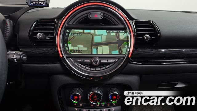MINI Cooper D Clubman High 2nd 2018 — фото 13