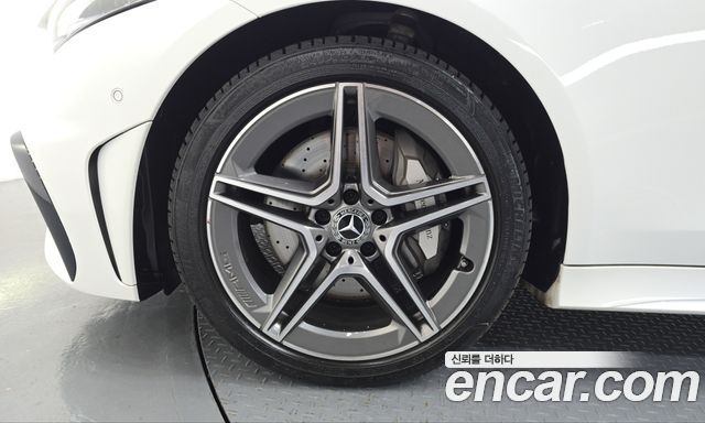 Mercedes-Benz CLS-Class (C257) CLS300d 4MATIC 2023 — фото 5