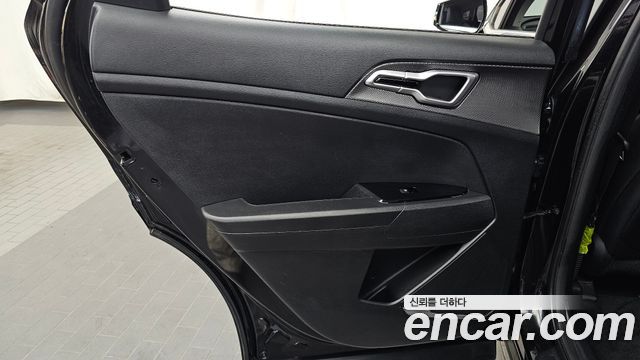 Kia Sportage (V) Gasoline 1.6 Turbo 2WD Prestige 2024 — фото 25
