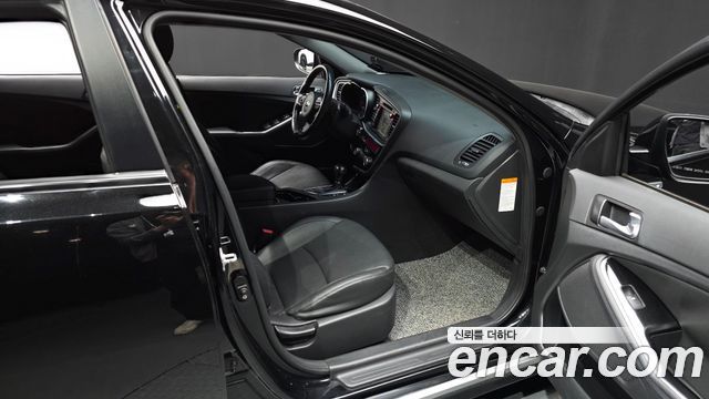 Kia K5 Hybrid 500h Luxury 2015 — фото 11