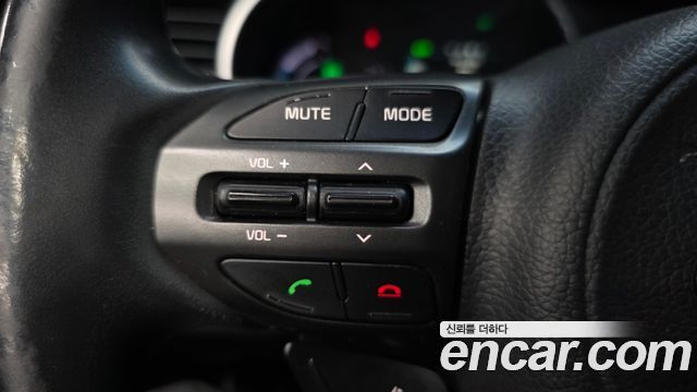 Kia K5 Hybrid 500h Luxury 2015 — фото 27