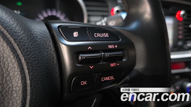 Kia K5 Hybrid 500h Luxury 2015 — фото 28