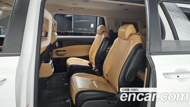 Kia Carnival (IV) Diesel 9-Seater Prestige 2022 — фото 12