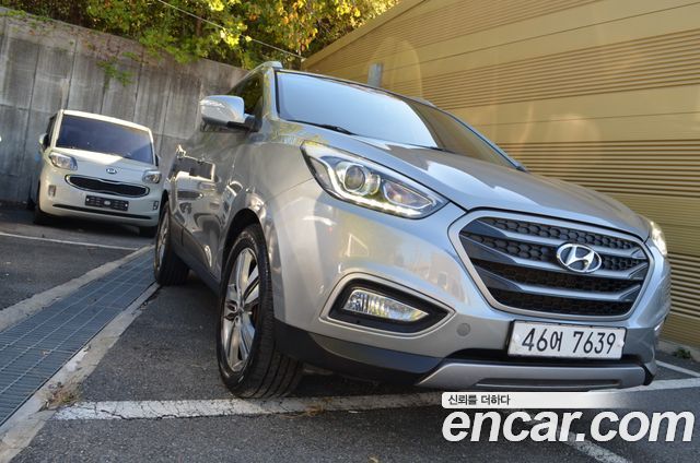 Hyundai Tucson ix Diesel(e-VGT) 4WD Smart special 2015 — фото 2