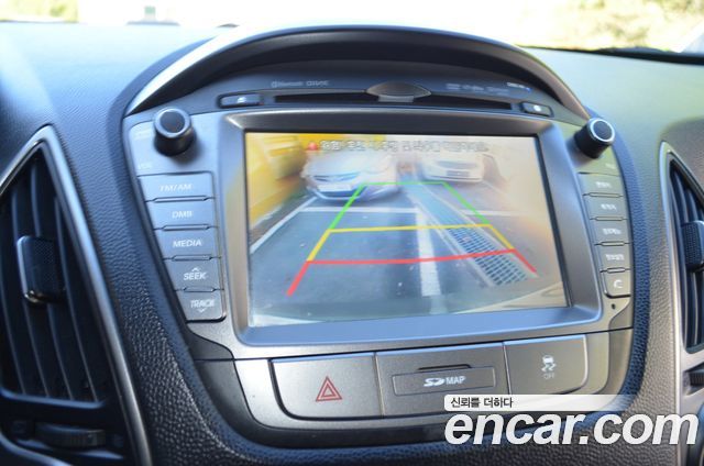 Hyundai Tucson ix Diesel(e-VGT) 4WD Smart special 2015 — фото 17