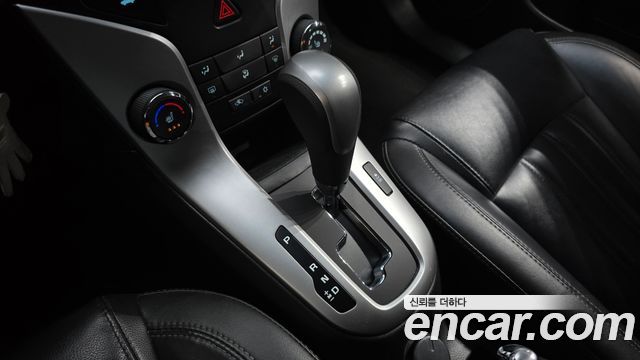 Chevrolet Amazing New Cruze 1.8 LT Deluxe 2016 — фото 9