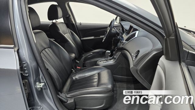 Chevrolet Amazing New Cruze 1.8 LT Deluxe 2016 — фото 26