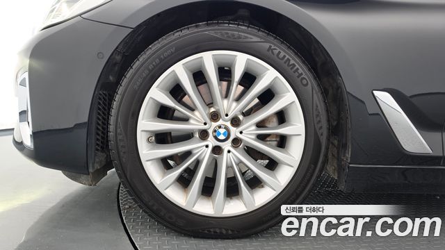 BMW 5 Series (G30) 520i Luxury 2021 — фото 5