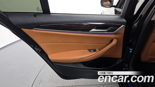 BMW 5 Series (G30) 520i Luxury 2021 — фото 25